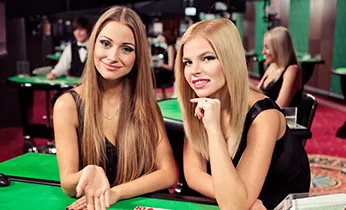 Người chơi đang phân tích chiến lược Baccarat tại 123b chính thức